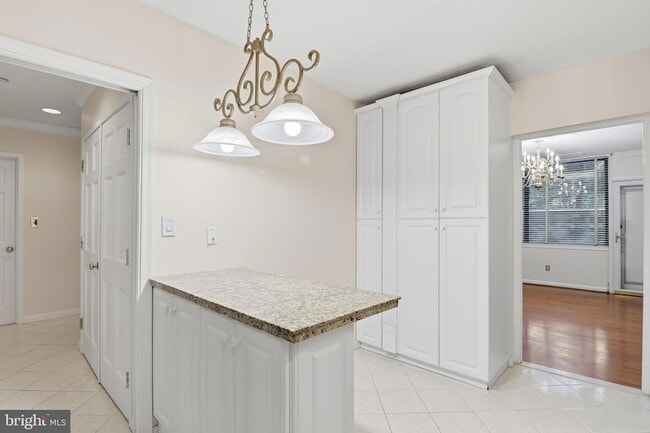 Building Photo - 3709 S George Mason Dr