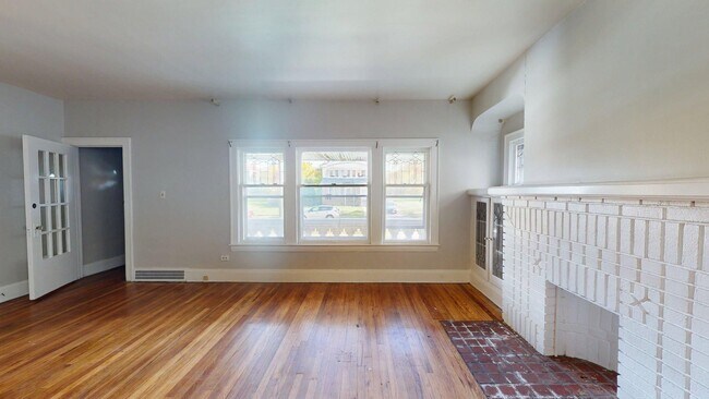 Building Photo - 1534 Belmar Rd