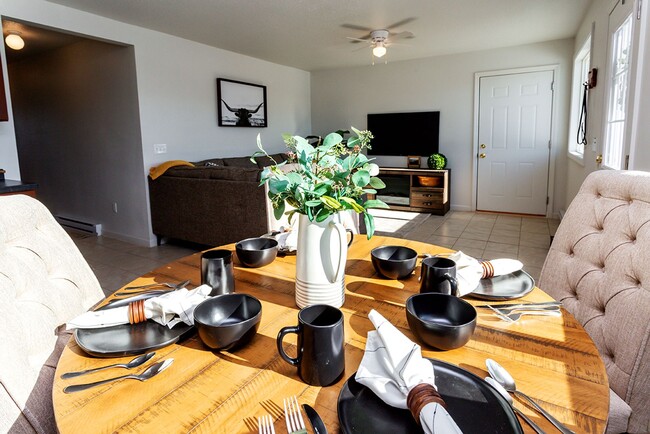 Interior Photo - Osceola Heights