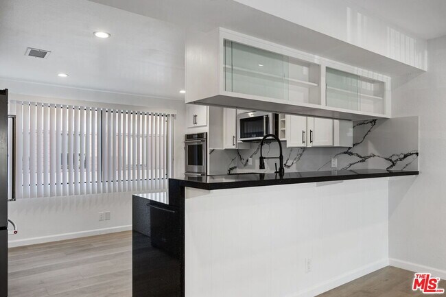 Building Photo - 4631 Alla Rd