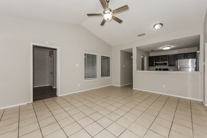 Building Photo - 140 Callender Dr