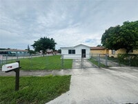 Building Photo - 18742 SW 113th Ave