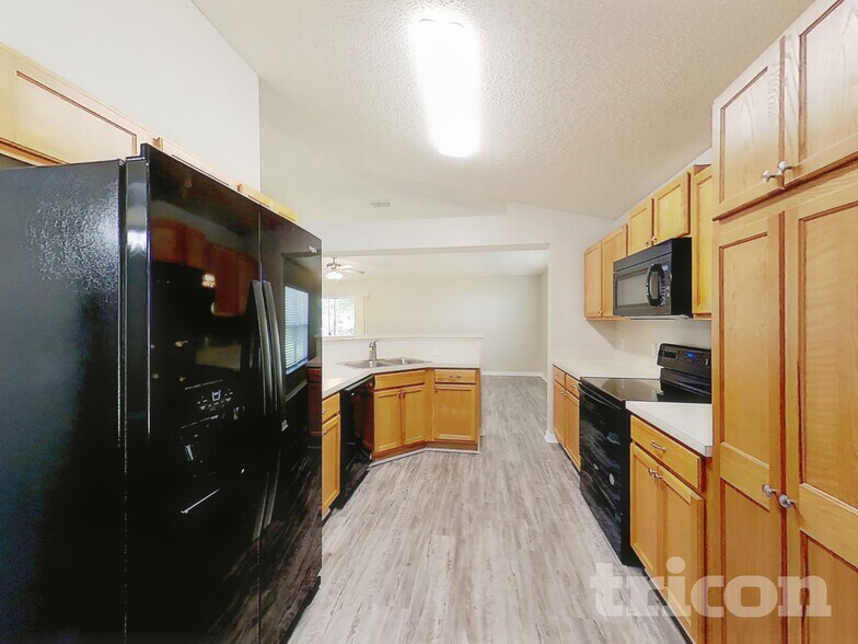 Building Photo - 9838 Watershed Drive West