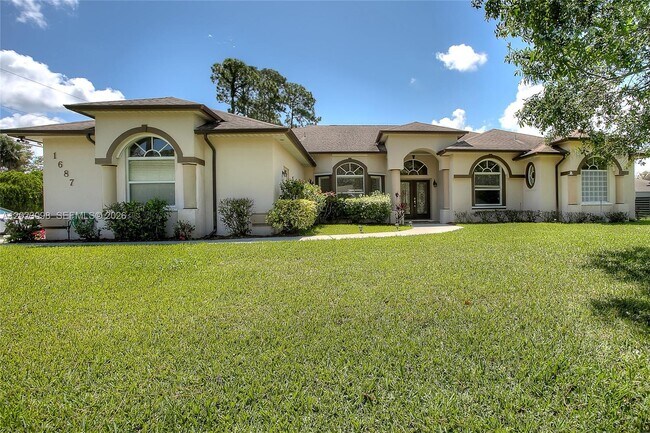 Building Photo - 1687 SW Import Dr