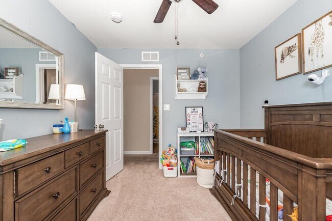 Building Photo - 3034 Meridian Cmns