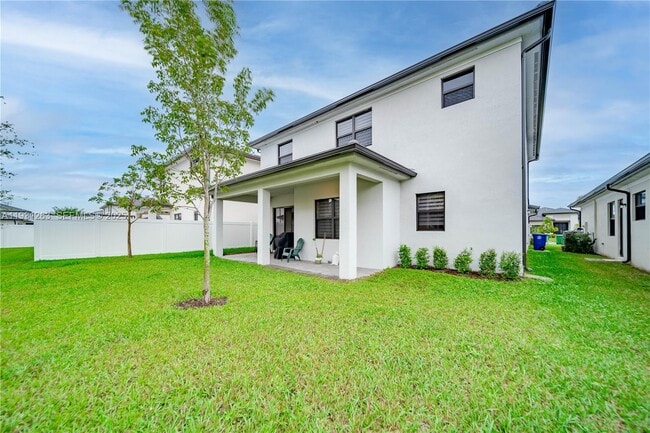 Building Photo - 4416 SW 174th Ave