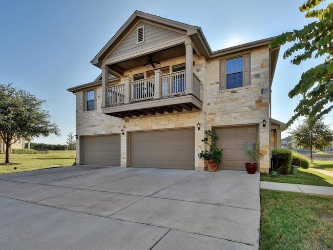 Building Photo - Gorgeous Three Bedroom Condo in South Austin