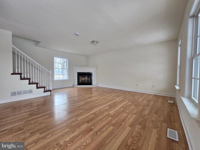 Building Photo - 271 Ashton Ct