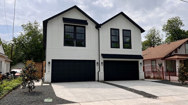 5316 EAST SIDE - 5316 East Side Ave