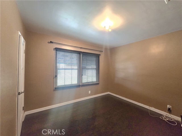 Building Photo - 527 N San Antonio Ave
