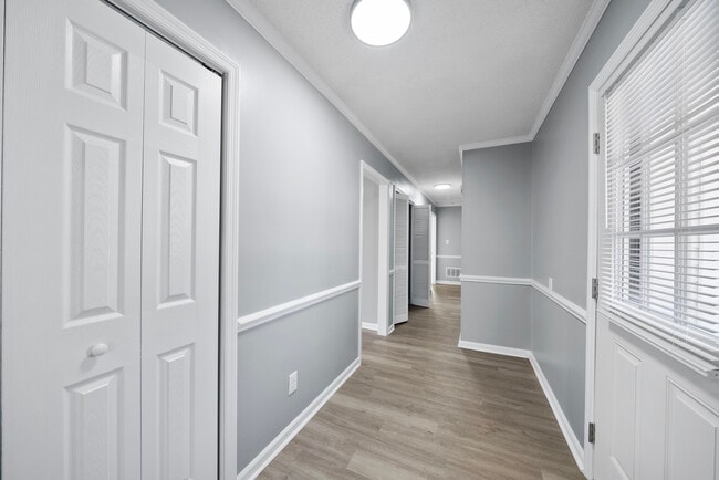 Building Photo - Mayodan