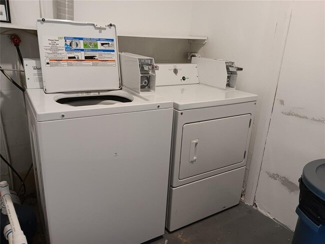 Building Photo - 116 Southwest Jefferson Cir N