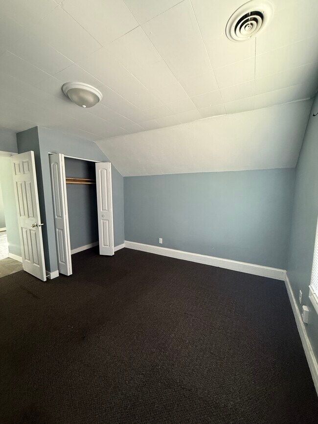 Building Photo - 825 Grand Ave