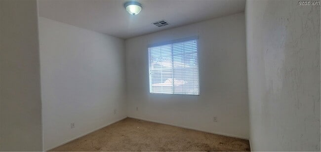 Building Photo - 6868 Sky Pointe Dr