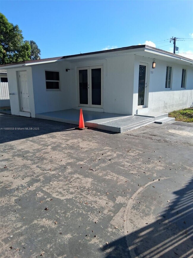 Building Photo - 3301 NW 11th St