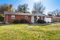 Building Photo - 126 Hampton Dr