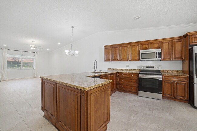 Building Photo - 6070 Sunny Manor Ct
