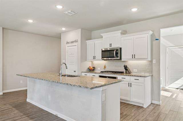 Building Photo - 312 Scenic Point Dr