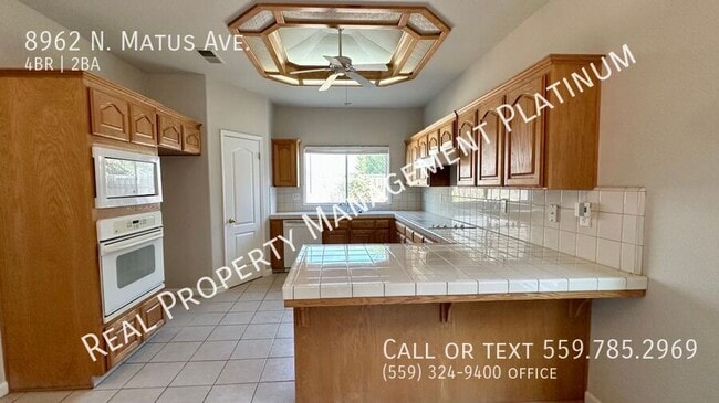 Building Photo - 8962 N Matus Ave