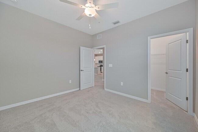 Building Photo - 20550 Hazelnut Ct