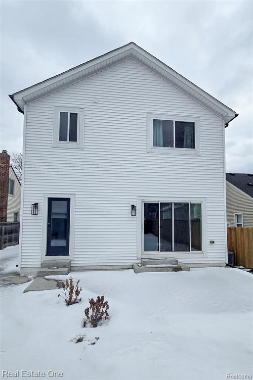 Building Photo - 3351 Cummings Ave