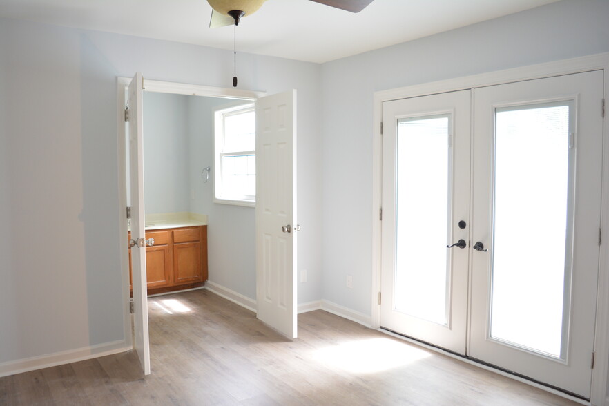 Master - French Doors to Patio - 4506 Spyglass Dr