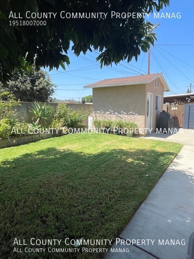 Building Photo - 16334 Lawnwood St