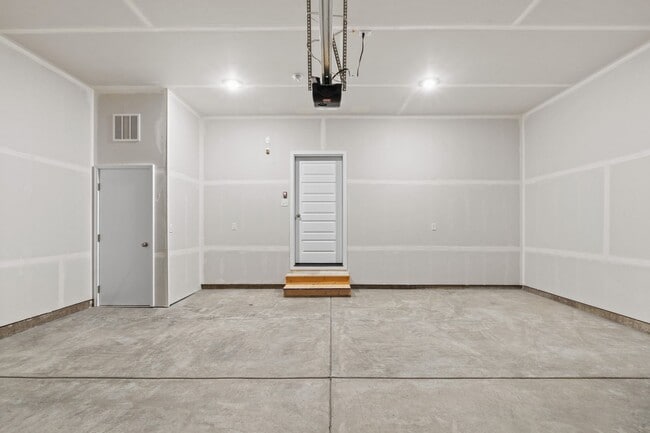 Building Photo - Brand New 3-Bedroom Home In Liberty Lake