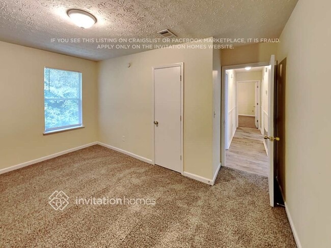 Building Photo - 2795 Wildflower Ln SW