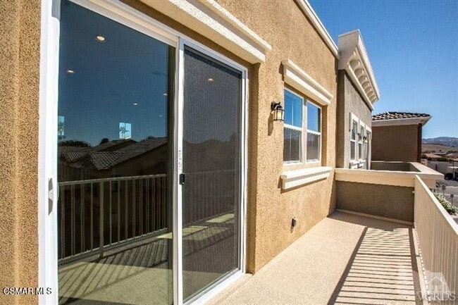 Building Photo - 2234 Rolling River Ln