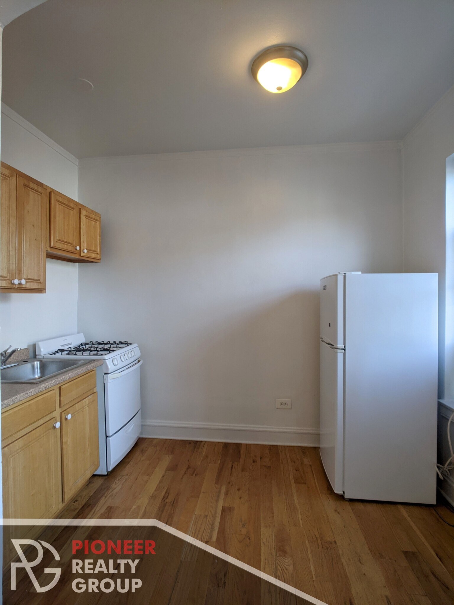 Building Photo - 4831 N Damen Ave