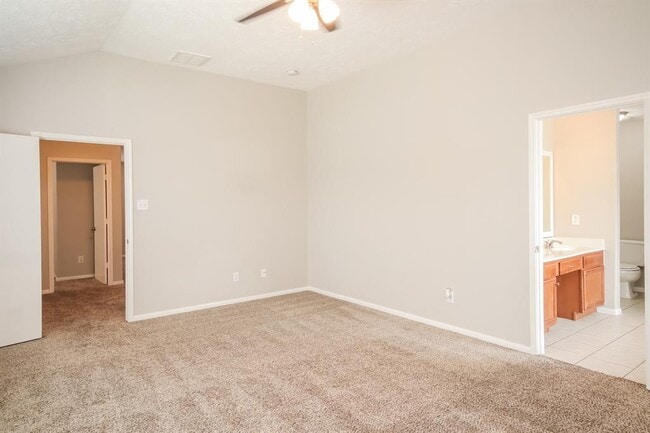 Building Photo - 1806 Adobe Falls Dr