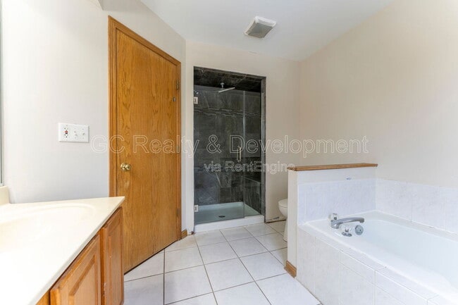 Building Photo - 435 Park Ave