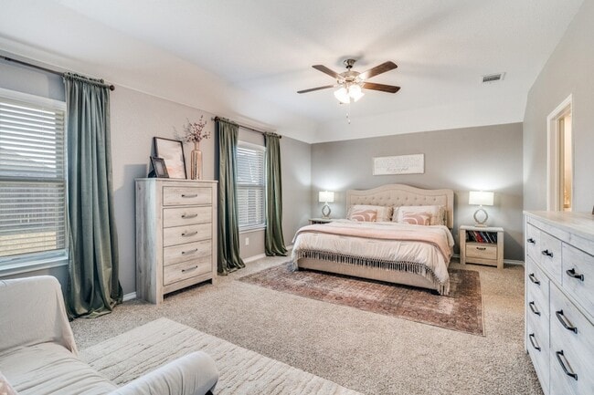 Building Photo - 158 Coyote Trl