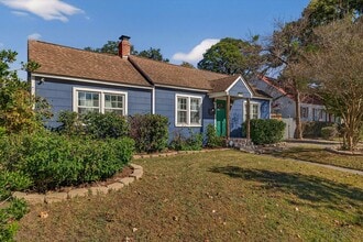 Building Photo - 1106 E 52nd St