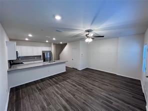 Building Photo - 807 S 6th St