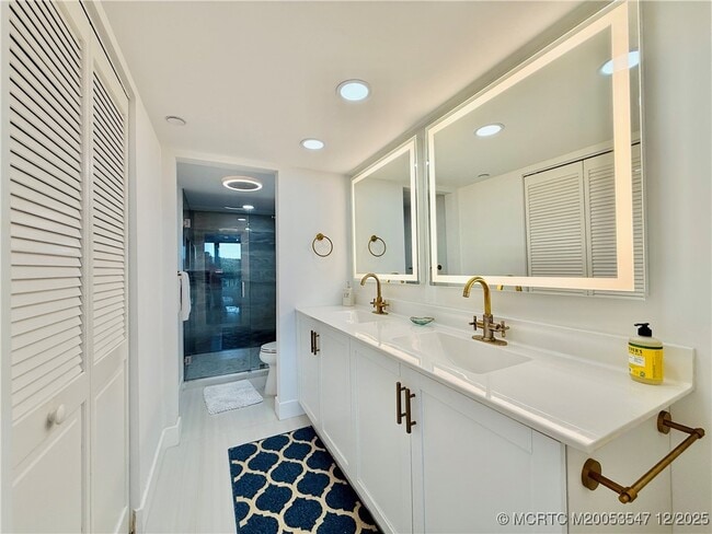 Building Photo - 8800 S Ocean Dr