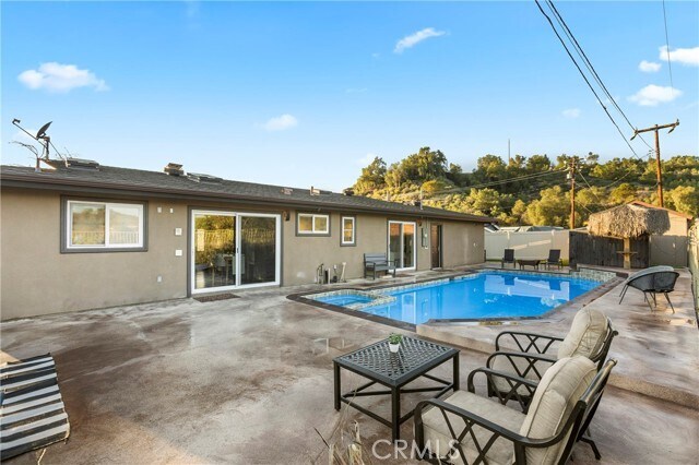 Building Photo - 1377 Hazelwood Pl