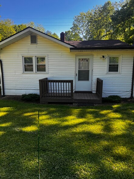Building Photo - 3607 Sink Valley Rd