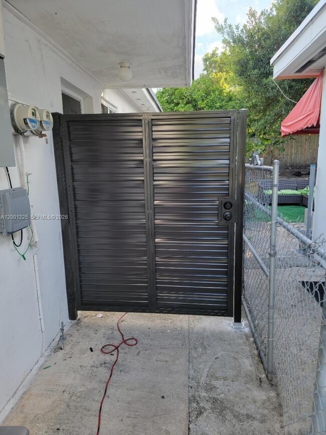 Building Photo - 2410 NW 11th St