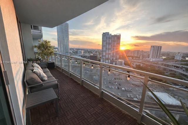 Building Photo - 90 SW 3rd St