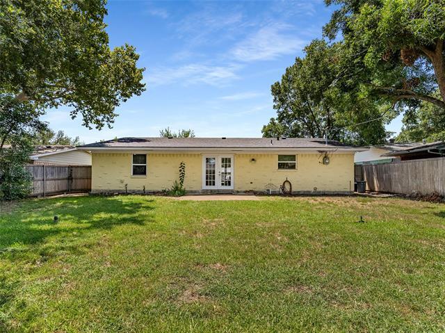 Building Photo - 806 Wisteria Way