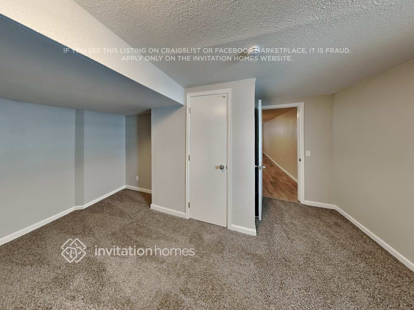 Building Photo - 2933 S Argonne St