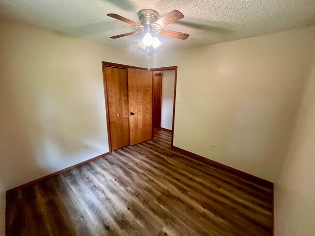 Building Photo - 239 S Monte Vista Ave