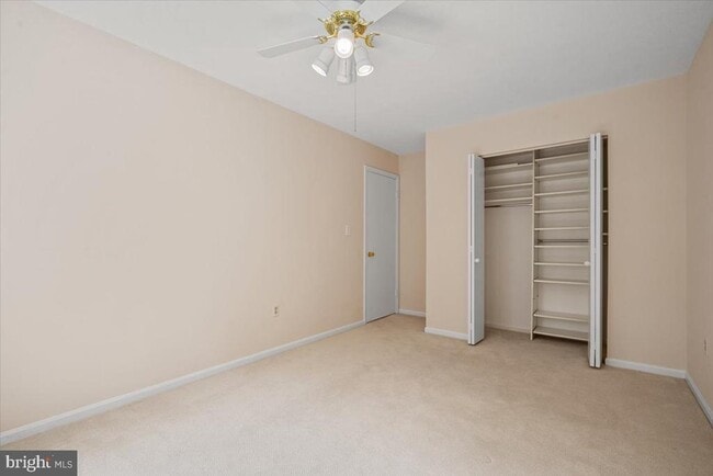 Building Photo - 11811 Dinwiddie Dr