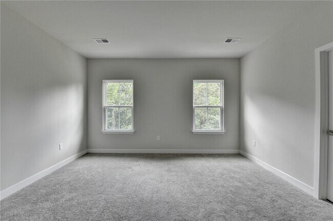 Building Photo - 953 Woods Chapel Rd