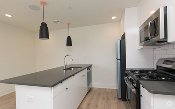 Building Photo - 2431 Frankford Ave