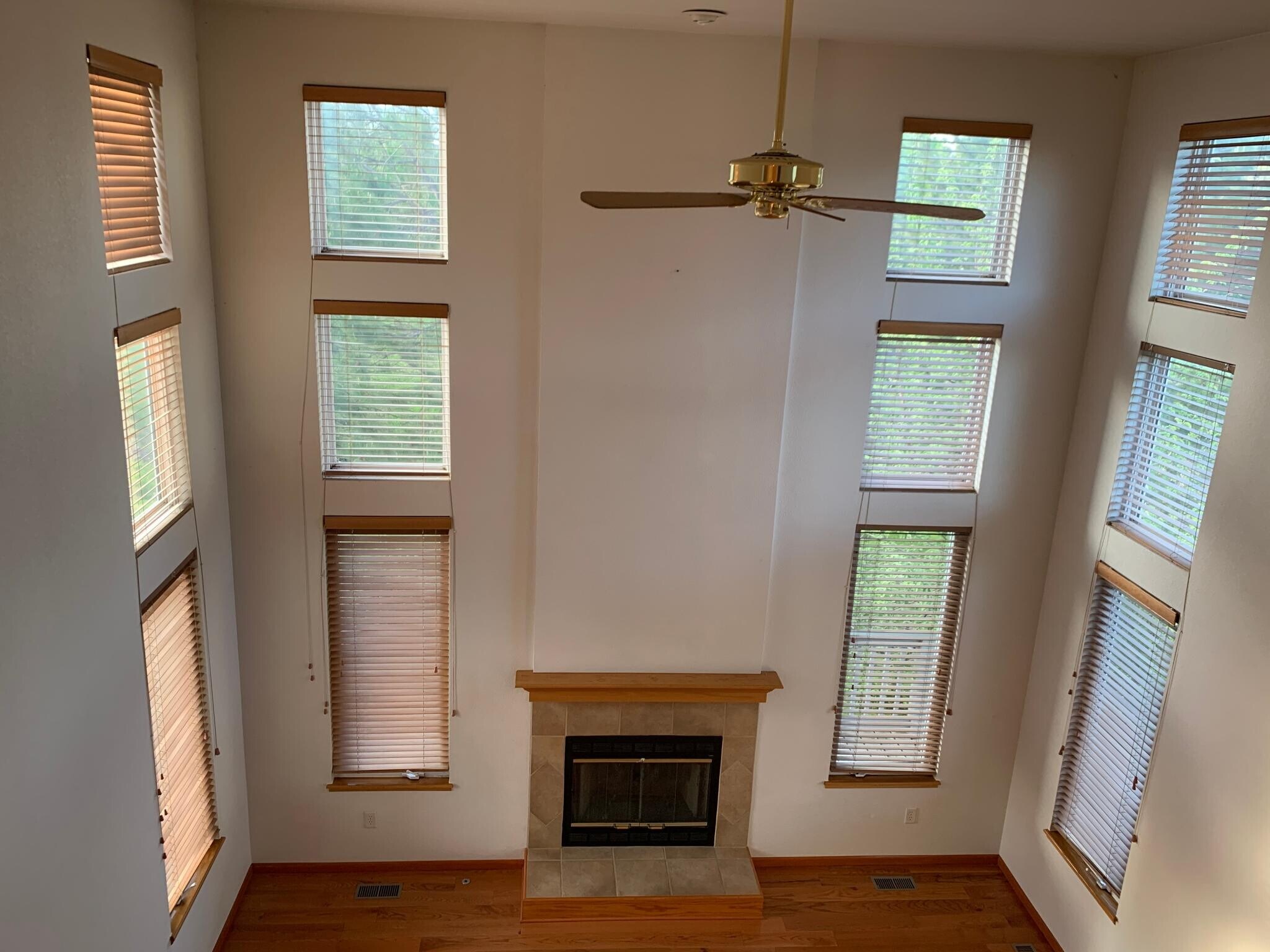 Living room ceiling fan - 2232 Sweetwater Creek Dr