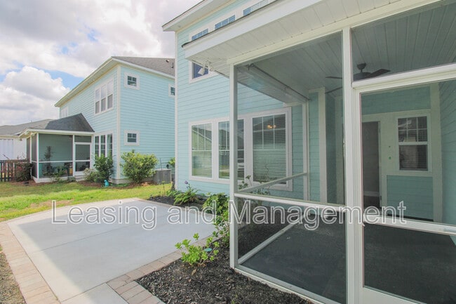 Building Photo - 328 Parish Farms Dr