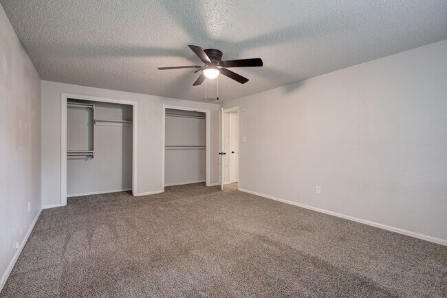 Building Photo - 1707 Ridgemont Cir